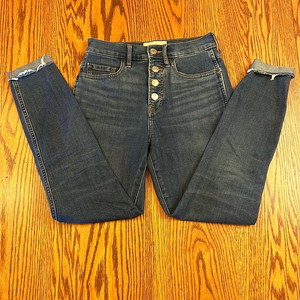 Everlane The Vintage Skinny Jean w/ Button fly & Raw Hem Size 25